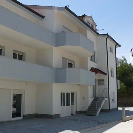 Apartments And Rooms Stipe Podstrana Exterior foto
